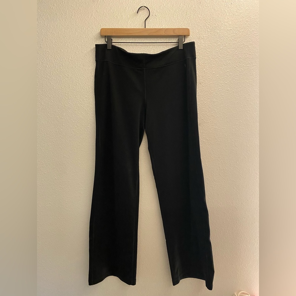 Black bootleg leggings